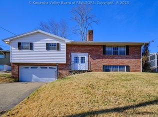 2003 Huber Rd, Charleston, WV 25314