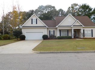 110 Fox Valley Dr, Dothan, AL 36305