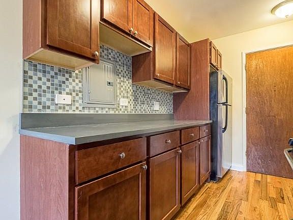 3rd image of 730 Judson Ave #730