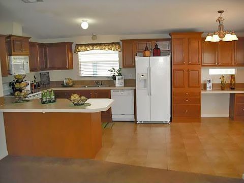 2nd image of 9048 Allen Cir