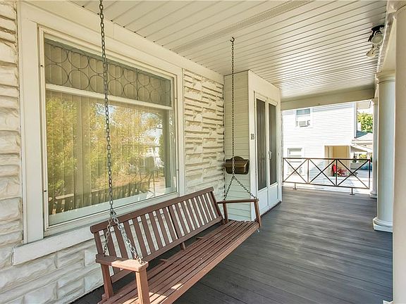 3rd image of 18 Oakwood Ave