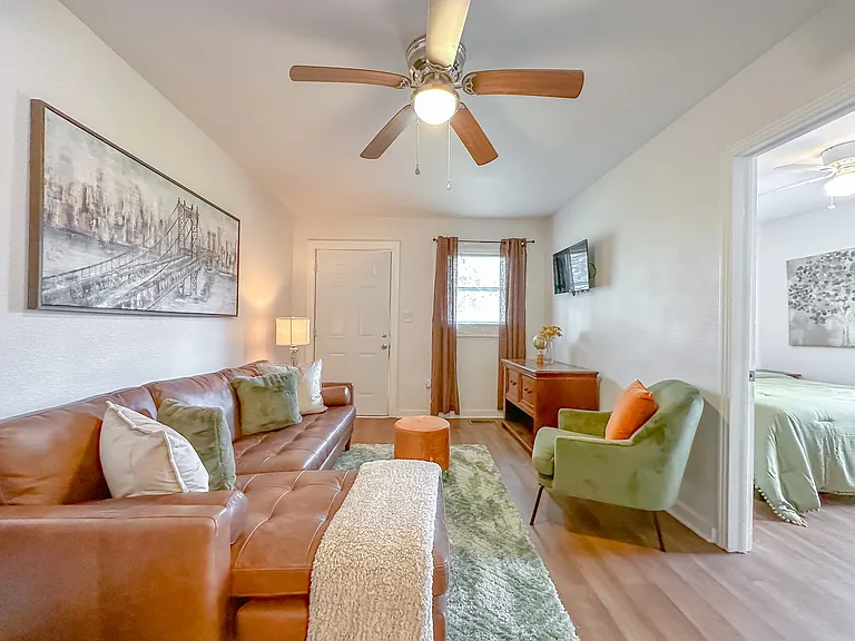 541 Okaloosa St #543 — Photo 5