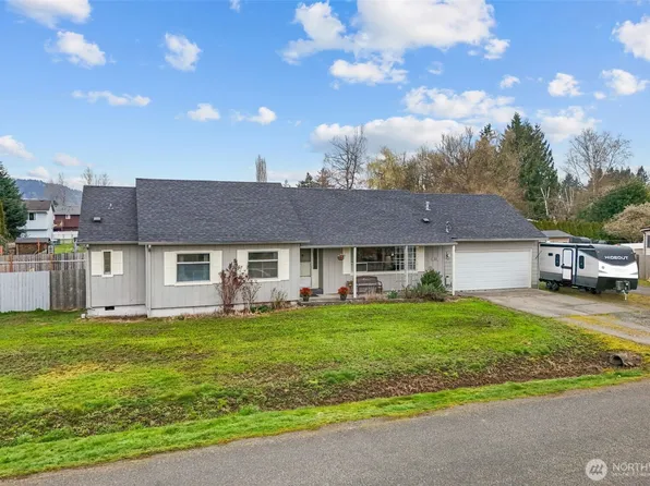 209 8th Avenue N, Algona, WA 98001