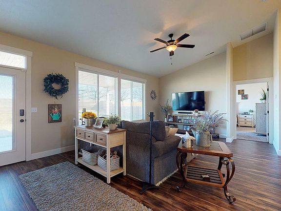 3rd image of 8817 Aldridge Ct