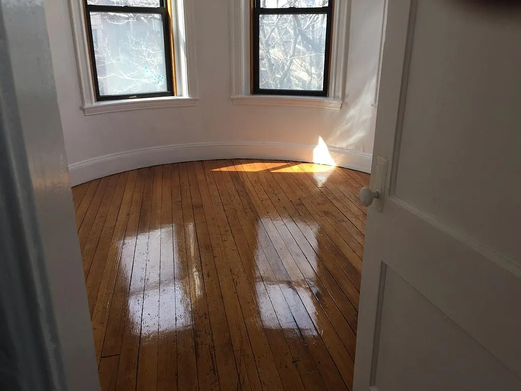 1 bed, $2,100 — Photo 2