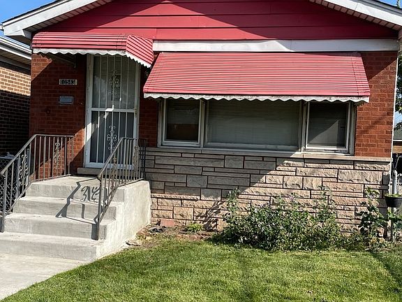 3rd image of 10543 S Green Bay Ave