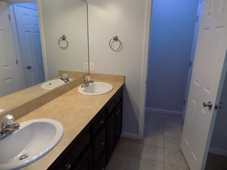 19 Herndon Xing — Photo 32