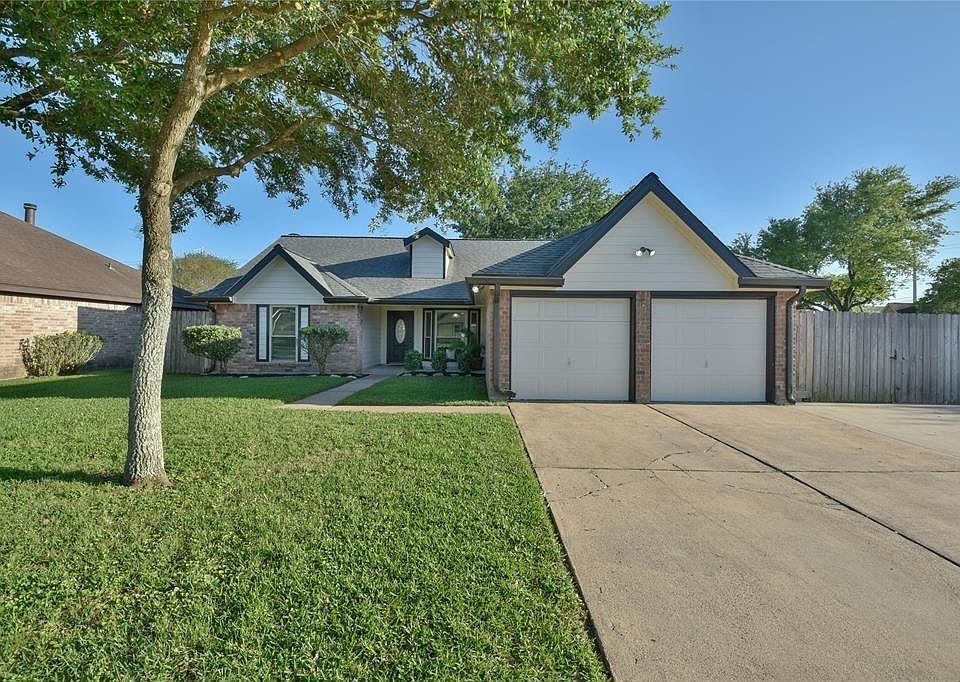1st image of 2018 Whitebriar Dr
