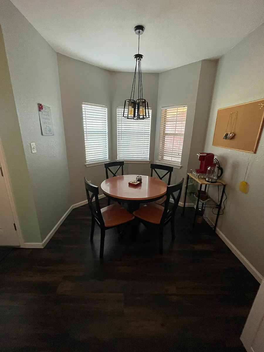 Dining area - 610 Turley Dr