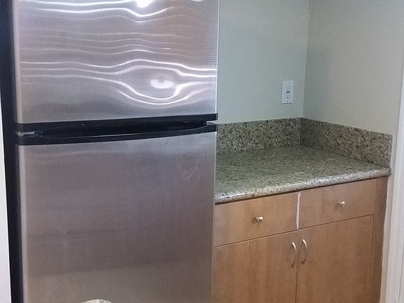 5th image of 1515 San Remo Ave APT A1