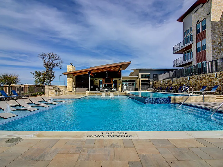 Multi-Level Pool