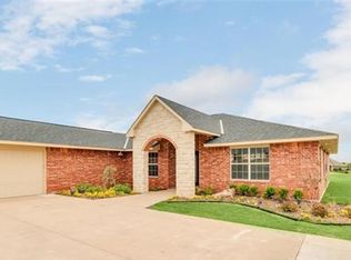 640 SW Dani Ann Ln, Lawton, OK 73505