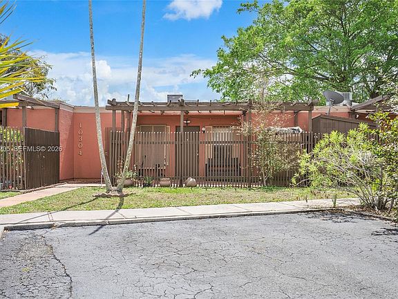 4th image of 10304 Fairway Rd