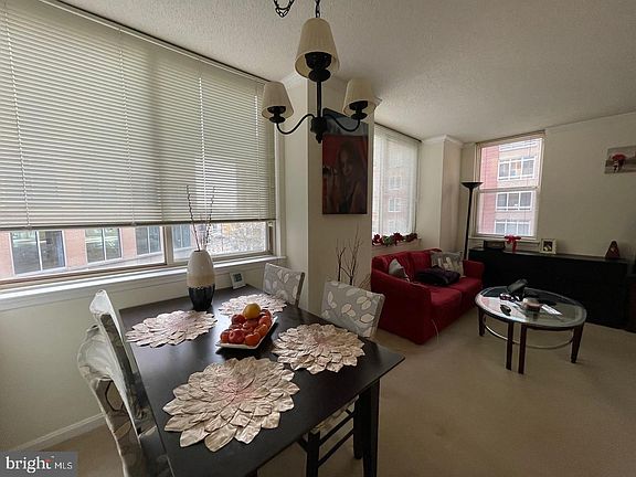 4th image of 3830 9th St N APT 510W