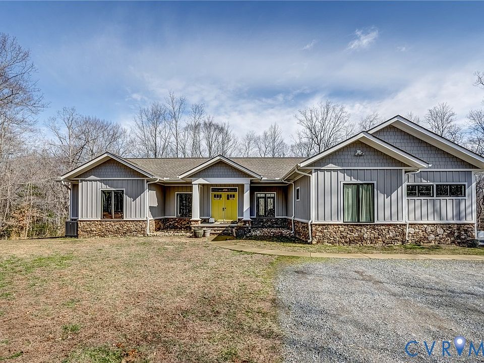 1st image of 33051 Walnut Grove Farm Ln