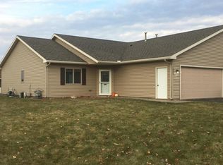 1423 Summit St #9, Baldwin, WI 54002