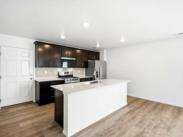 2213 E 164th Ave, Thornton, CO 80602