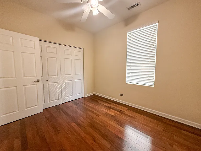 1221 N Honore St #1 — Photo 8