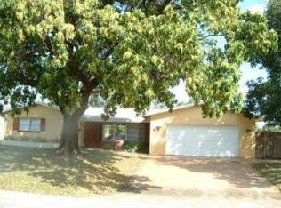 4400 NW 19th Way, Oakland Park, FL 33309