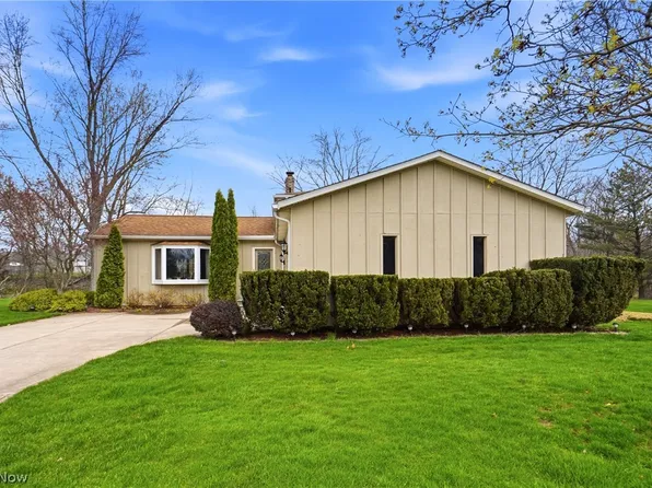 3647 Carlisle Dr, Brunswick, OH 44212