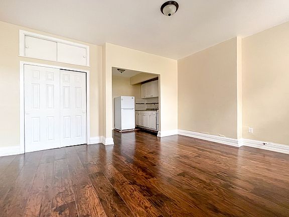 4th image of 511 W 142nd St APT 7