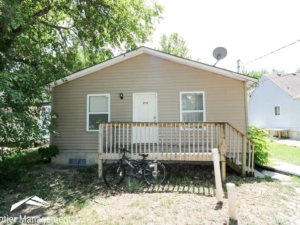 918 Osage St, Manhattan, KS 66502