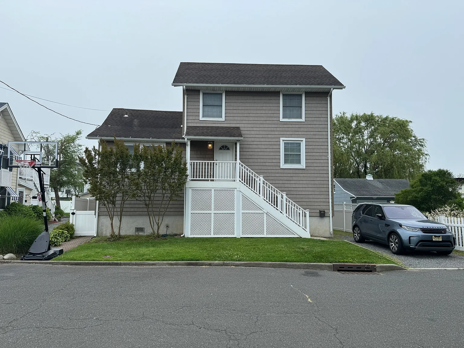 4 bed, 1758 sqft, $3,950 — Photo 1