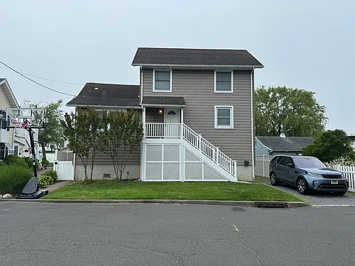 16 Cook St Photo 1