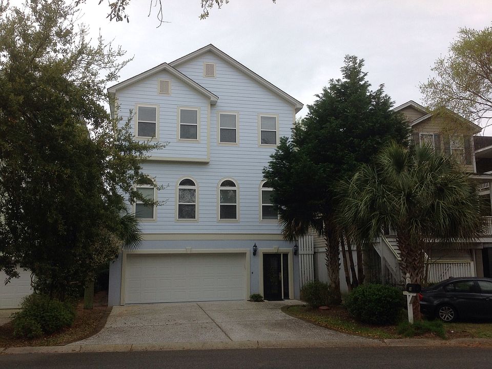 1st image of 18 Yacht Harbor Ct