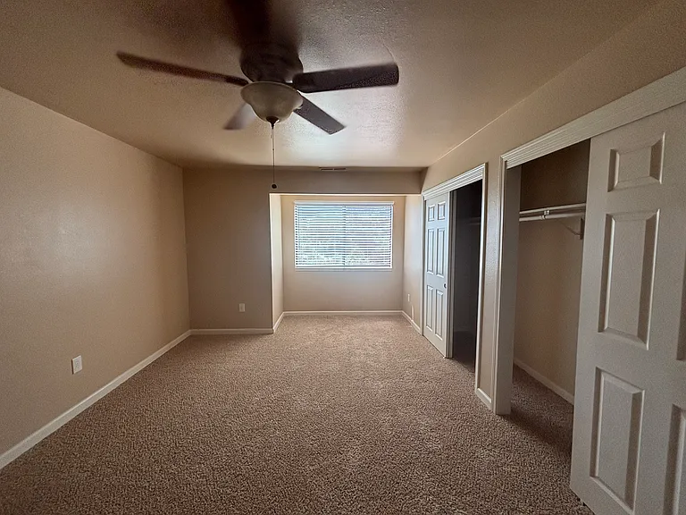 2863 Greenhorn Ct — Photo 31