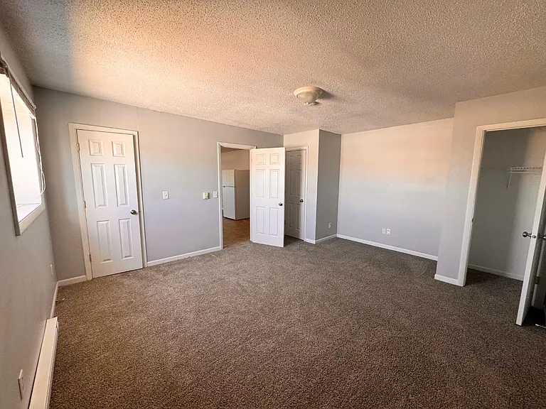 Unit Photo