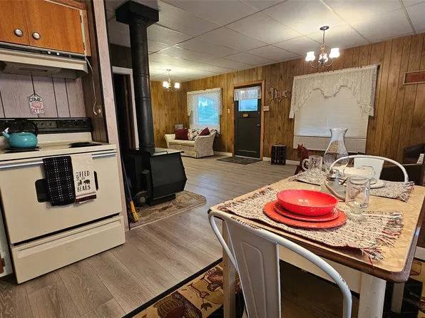 808 2nd St N, Lincoln, MT 59639