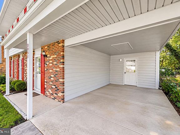 3rd image of 2251 Misthaven Ln