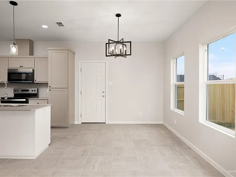 2501 Hilltop Ave #2 — Photo 7