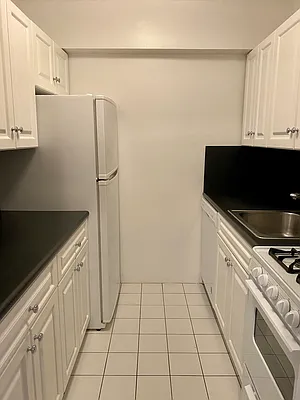 Rented by Compass | media 16