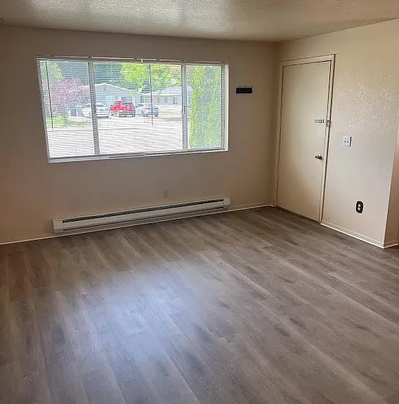 1220 Holly St — Photo 6