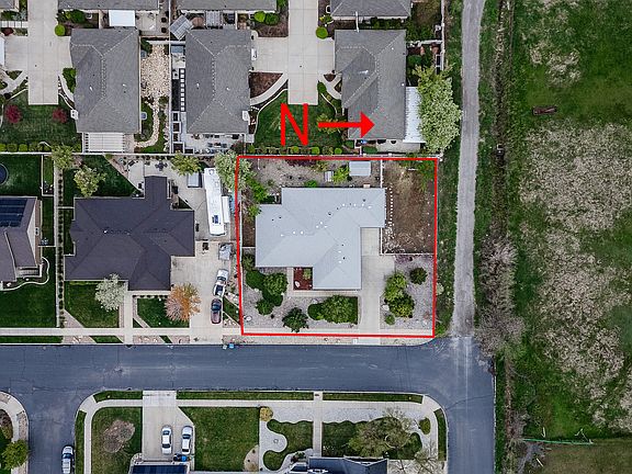 4th image of 813 S Stone Creek Dr