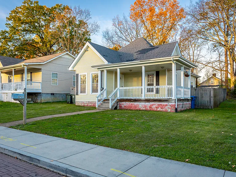 1711 Anderson Ave
