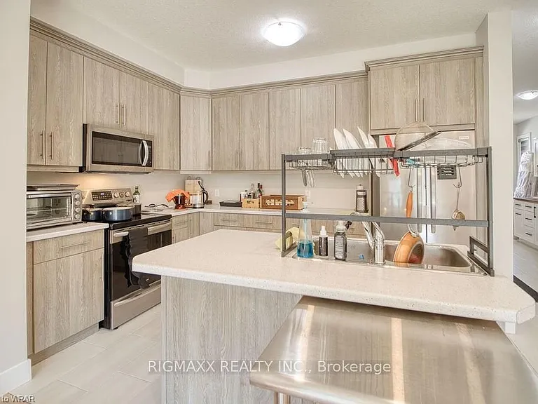 2104 Evans Blvd — Photo 17