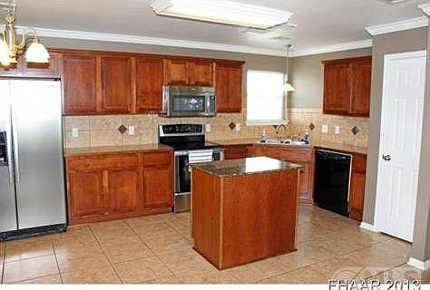 4th image of 1806 Walker Place Blvd