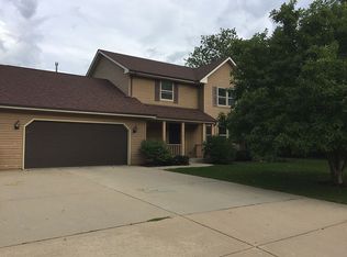 12119 43rd Ave, Pleasant Prairie, WI 53158