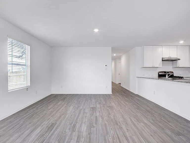 15003 Greenfield Ml — Photo 8