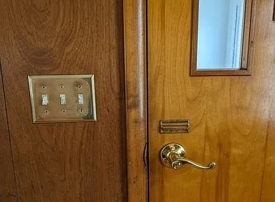 3 bed, 1.5 bath, $2,500 — Photo 4