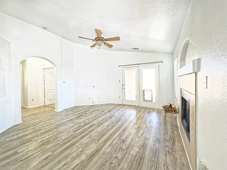 3724 Oasis Springs Rd NE — Photo 6