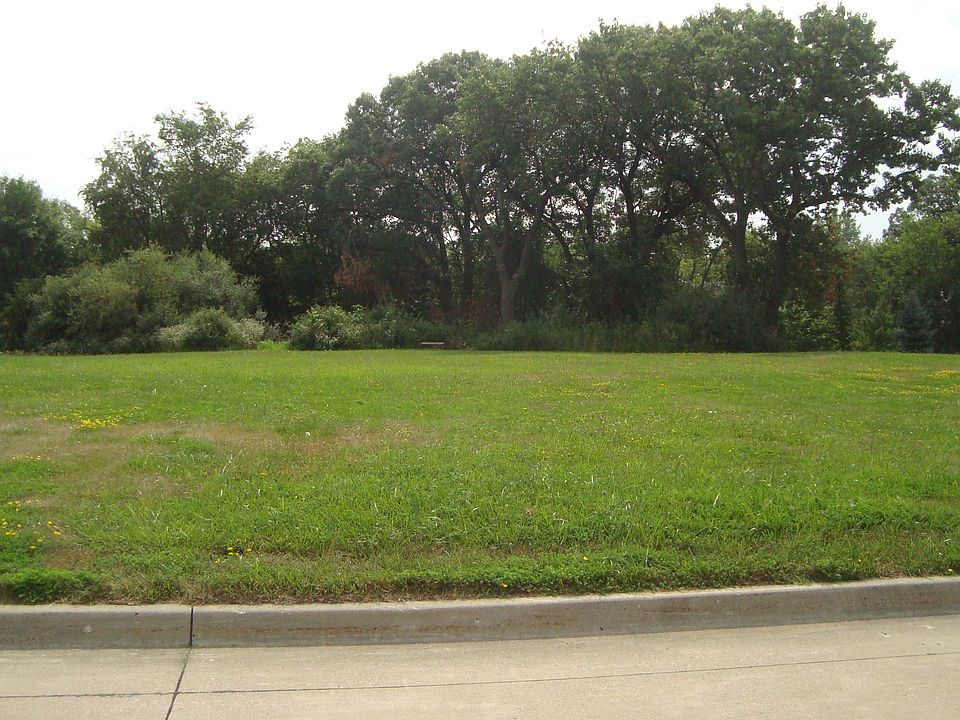 1st image of 9455 NW Cherry Glen Ln