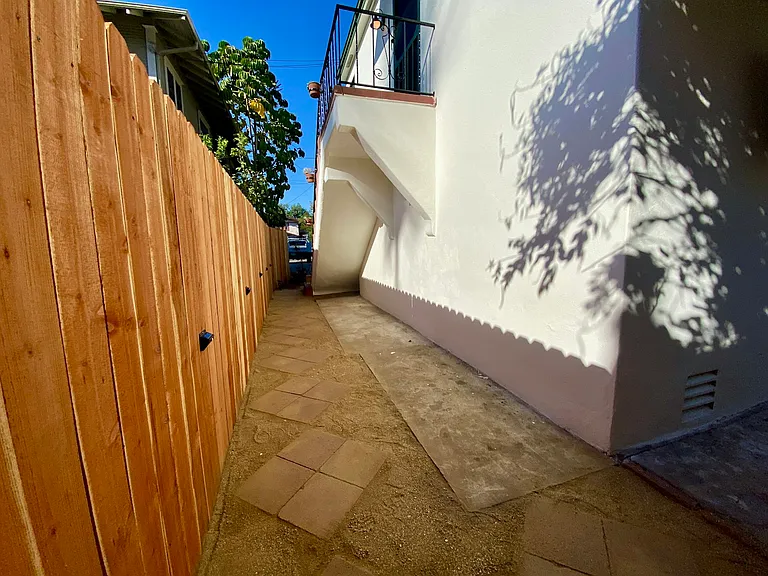 2815 Capps St — Photo 12