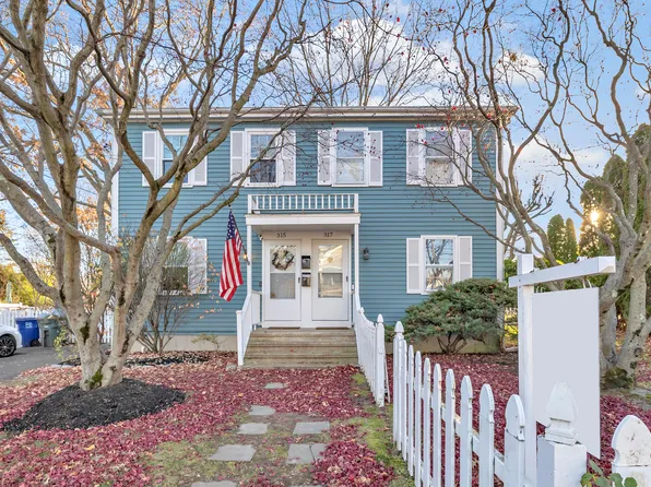 317 Brewster Street, Bridgeport, CT 06605