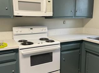 4700 Maybrook Ave APT C, Bakersfield, CA 93313