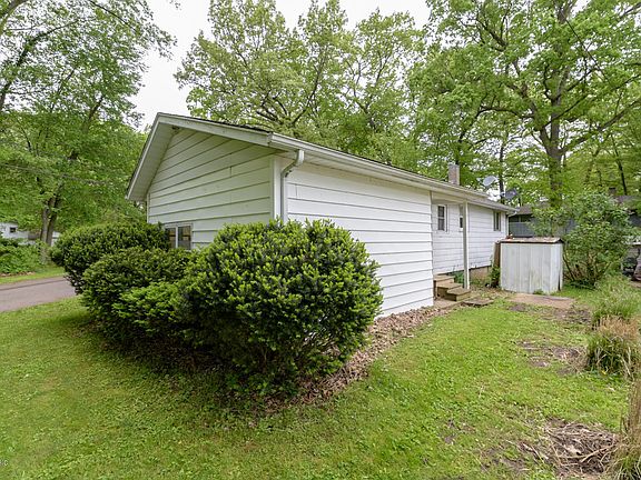 5th image of 314 Carpenter Dr