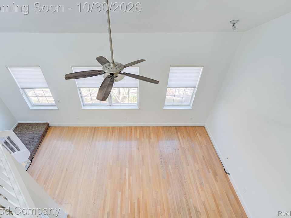 1322 S Main St, photo 23